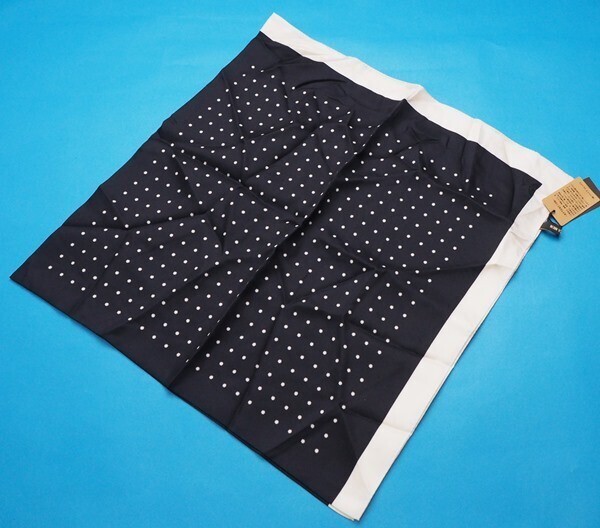 新品定価1.4万円 COMME CA MEN コムサメン 日本製 最高級 ストール 黒白(05) 56RS08_画像2