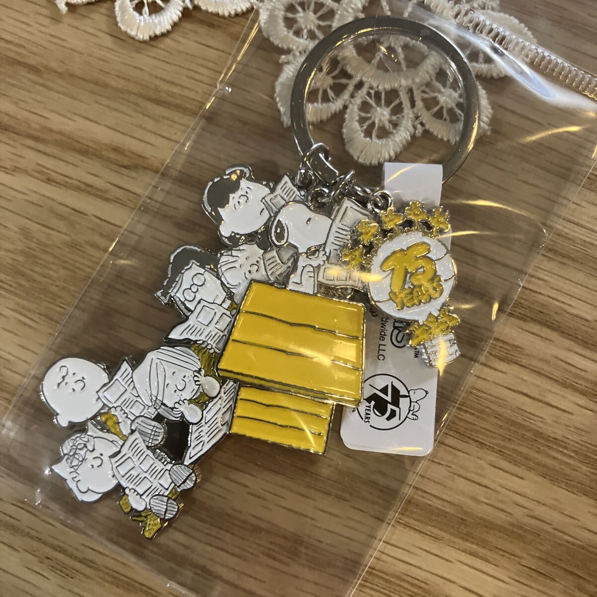 スヌーピー キーホルダー　キーリング 送料140円　新品　ピーナッツ ウッドストック _画像4