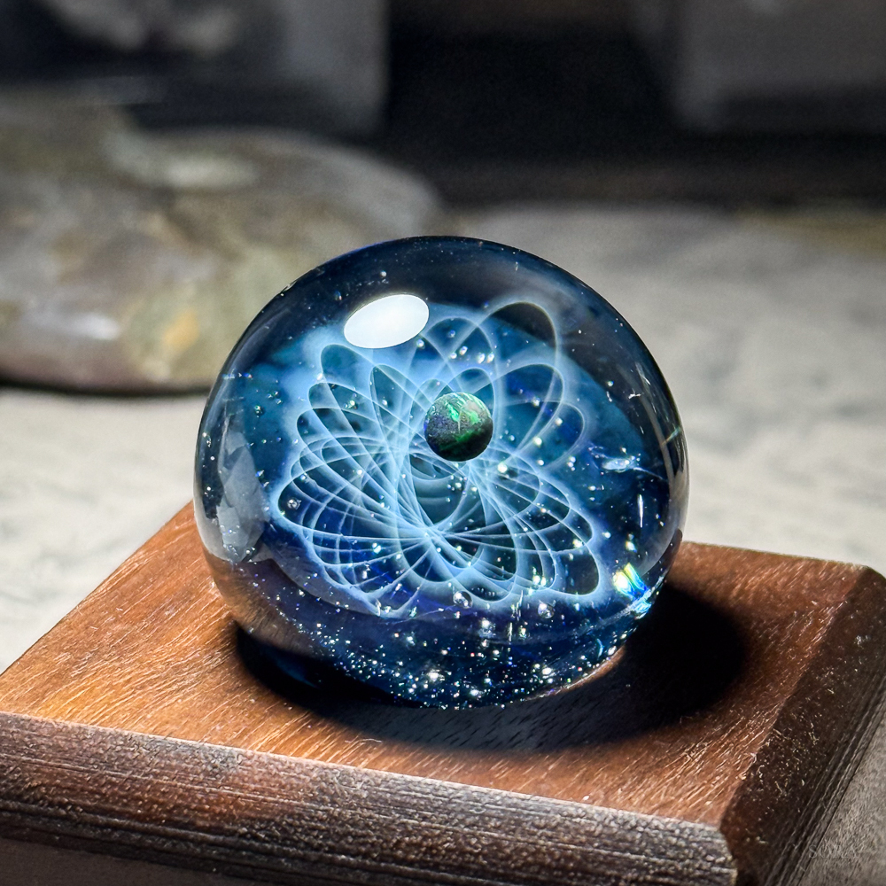 宇宙のガラス作品 星の軌跡 SORA制作 ミニガラスマーブル 一点物 アート作品_画像2