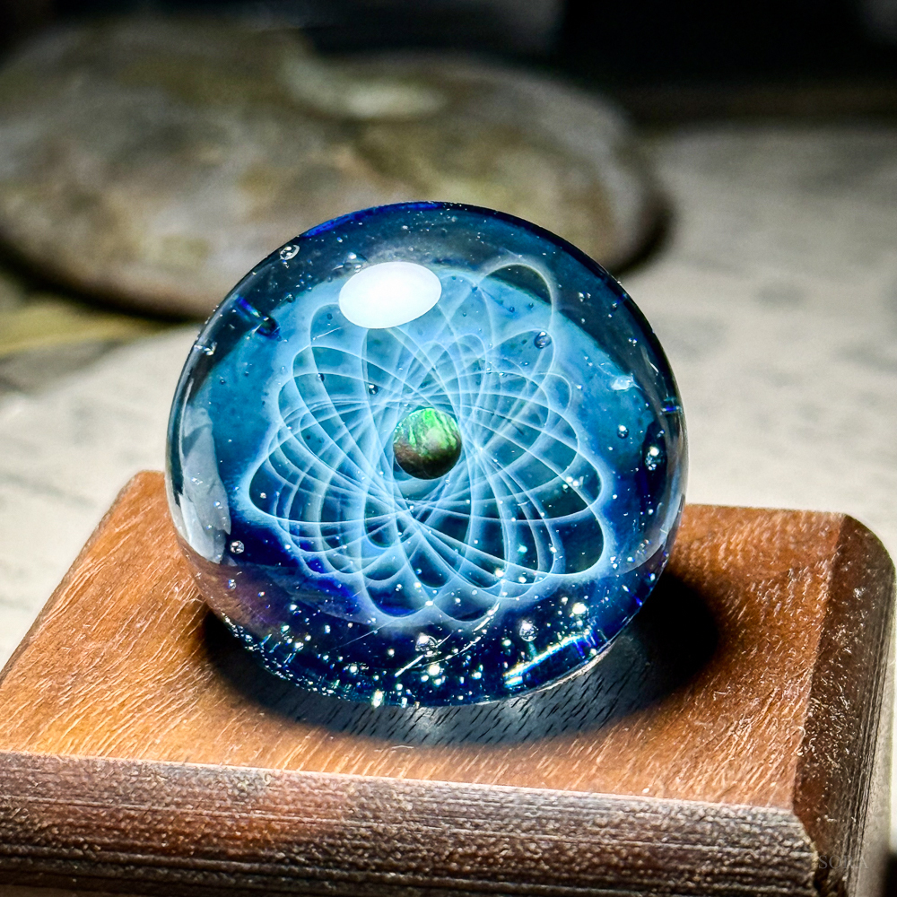 宇宙のガラス作品 星の軌跡 SORA制作 ミニガラスマーブル 一点物 アート作品_画像3
