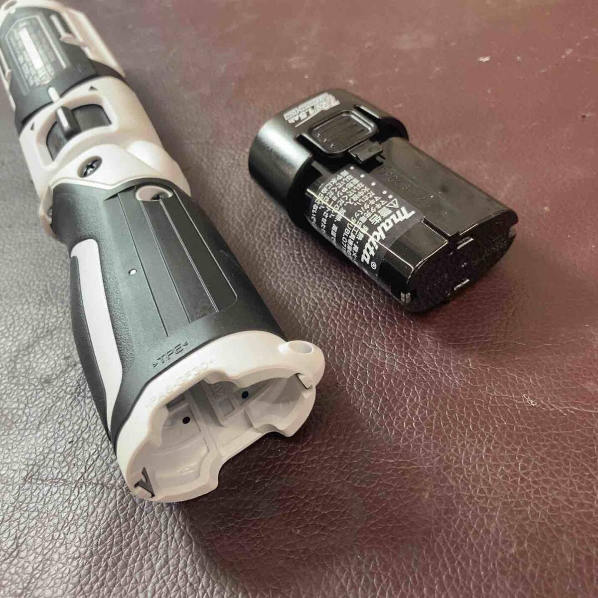 【中古美品】マキタ(makita) コードレスペンインパクトドライバー TD022DSHXW 7.2V【東大和店】_画像5