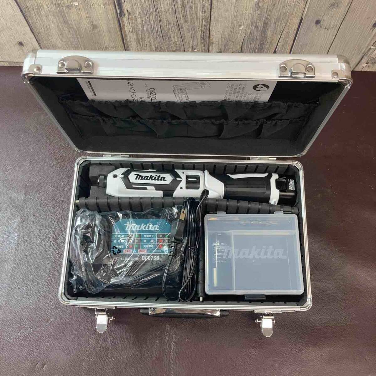 【中古美品】マキタ(makita) コードレスペンインパクトドライバー TD022DSHXW 7.2V【東大和店】_画像7