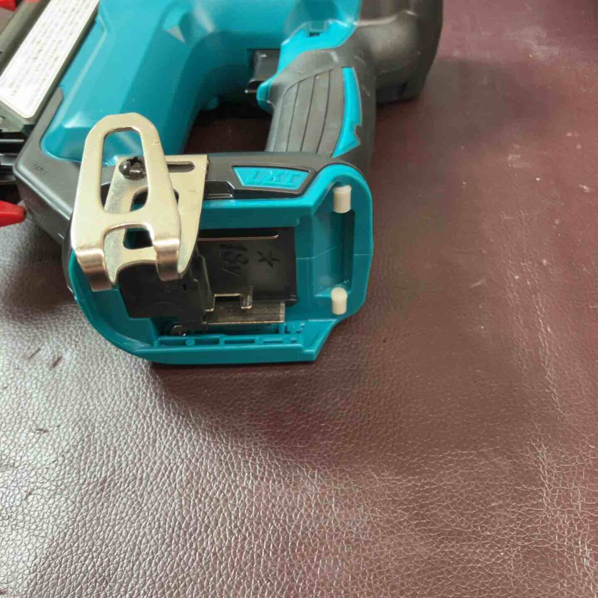 【中古品】★マキタ(makita) コードレスピンネイラ PT353DRG 18V【東大和店】_画像6