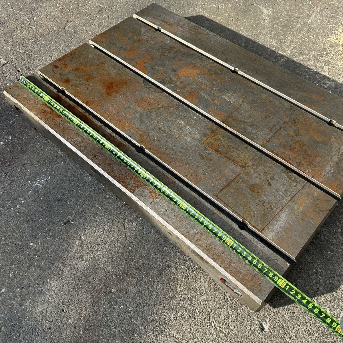 T2228 マシニングテーブル マシン補助テーブル 定盤 作業(yè)臺 T溝 500×700×60