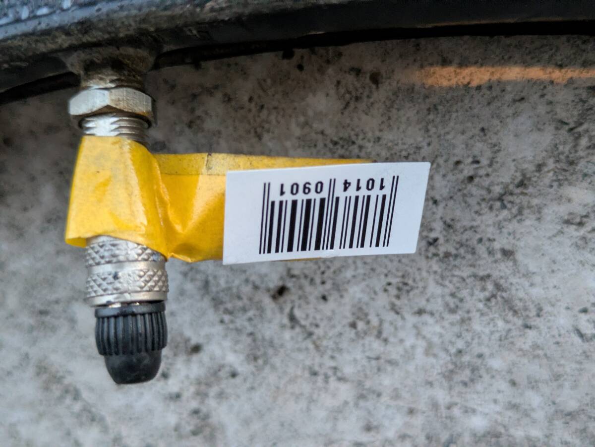 自転車パ－ツ　２7インチ　タイヤ　チュ－ブ付　２７ｘ１　3/8　９分山　　現状品　10140901-459945_画像3