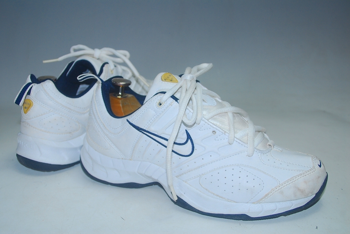 ATX2413/期間限定!最終価格!早い者勝ち!ナイキ/NIKE/白/ホワイト/25㎝/ロー/最強スニーカー!洗練されたデザイン!_画像2