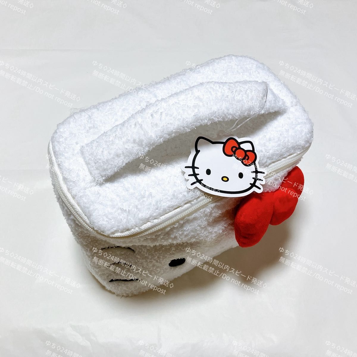 おまけ◎ 海外限定 サンリオ ビッグ ポーチ 大容量 メイク 化粧 トラベル 小物入れ モコモコ 可愛い ハローキティ_画像7