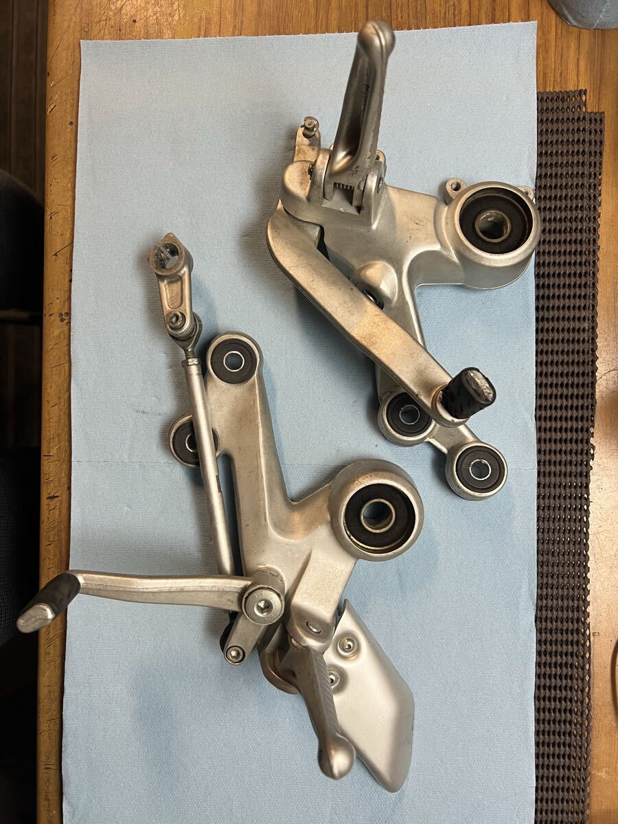 ドゥカティ モンスターS4R(996Eg) 純正左右ステップ周り S2R800/1000 S4R/S/テスタストレッタ_画像1