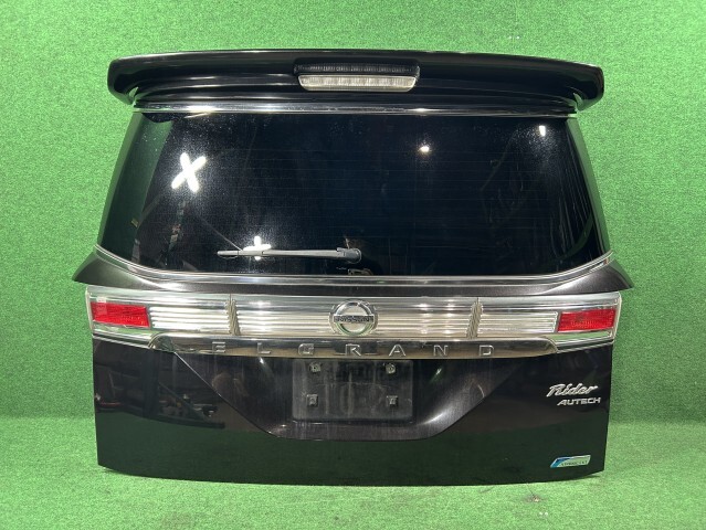 エルグランド DBA-TE52 バックドア リアゲート ライダー 黒本革シート 7人 GAE アサヒ M2L3 K010M-1A5GB_画像1