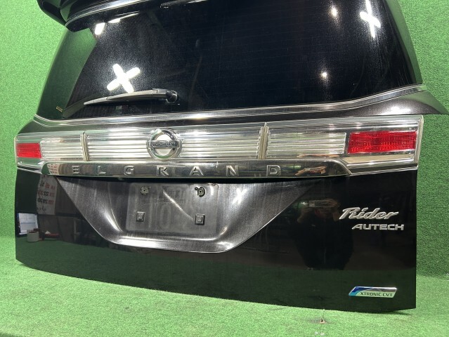 エルグランド DBA-TE52 バックドア リアゲート ライダー 黒本革シート 7人 GAE アサヒ M2L3 K010M-1A5GB_画像5