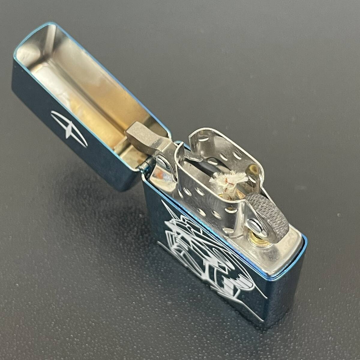 【限定品】Zippo 機動戦士ガンダム GUNDAM THE RIDE A-BAOA-QU RX‐78‐2 No.00127 1999年11月製造_画像9