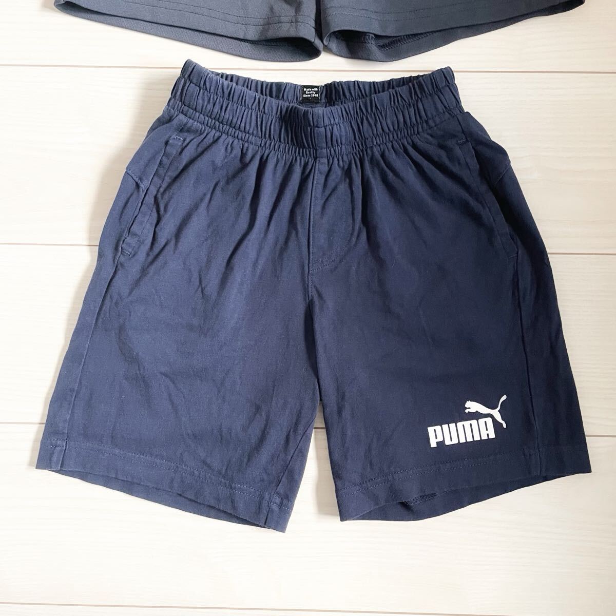 PUMA◆ハーフパンツ 2枚セット ネイビー グレー 130 2着 まとめ売り プーマ 短パン スポーツ 速乾 コットン 綿 ウエストゴム_画像3