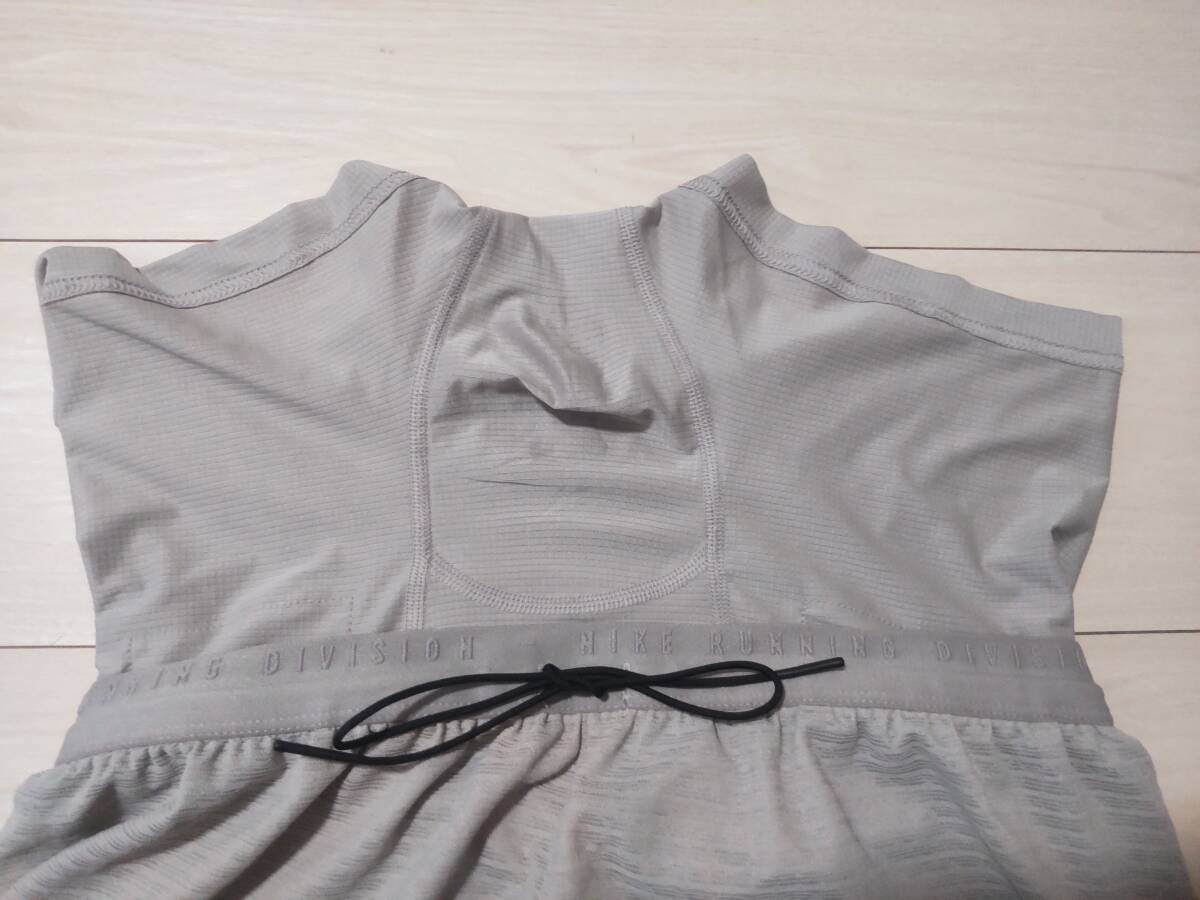 ★ナイキ　NIKE　ランニングショートパンツ　★ストレッチ地　★サポーター付　★DRI-FIT ADV使用　★グレー系　★Mサイズ　★未使用品_画像2
