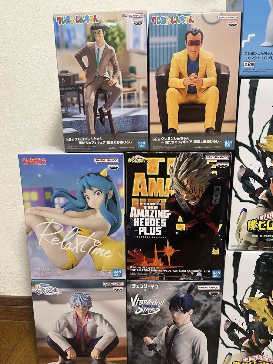 【未開封】12体セット フィギュア ヒロアカ 呪術廻戦 ジョジョ うる星やつら 銀八先生 チェンソーマン クレヨンしんちゃんの画像2