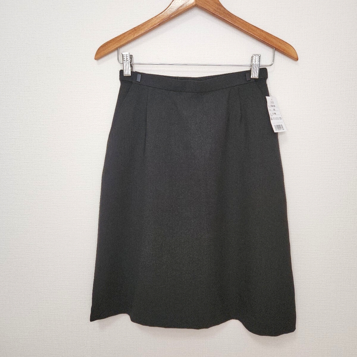 ☆新品タグ付き☆　11号　スカート　フォーク　チャコール　OL　オフィス制服　制服　事務服　受付　秘書　営業　かわいい　事務　服G48ASY_画像2