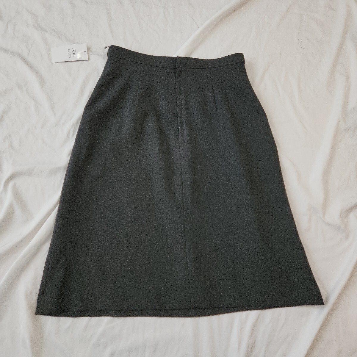 ☆新品タグ付き☆　11号　スカート　フォーク　チャコール　OL　オフィス制服　制服　事務服　受付　秘書　営業　かわいい　事務　服G48ASY_画像5