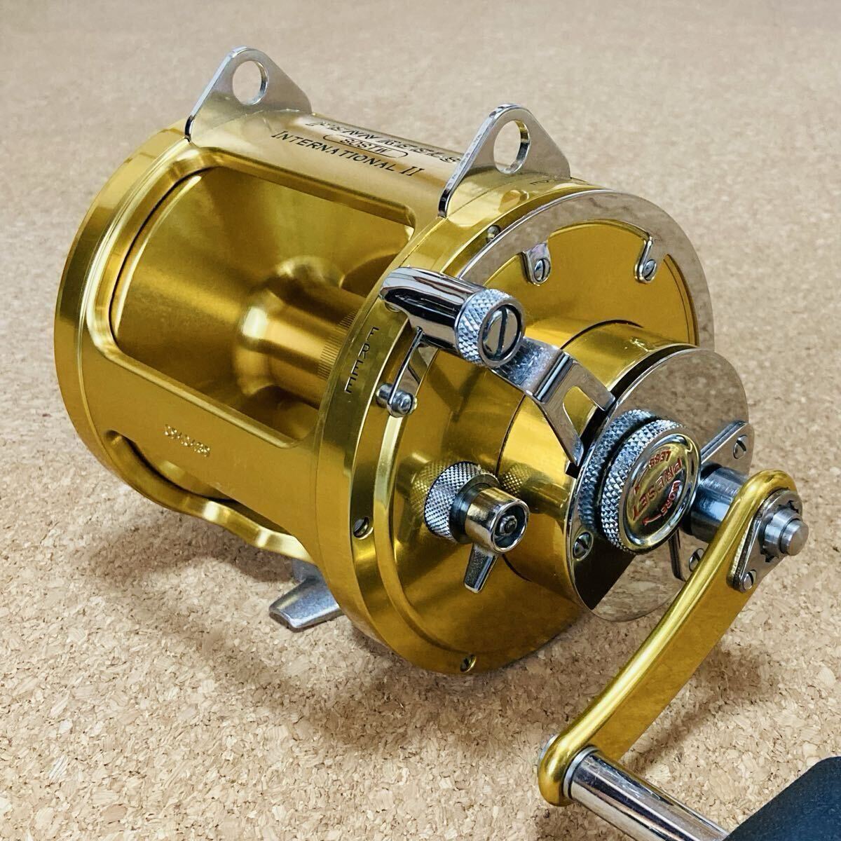 ペンリール インターナショナルII 80STW 美品 右ハンドル レバードラグ 船釣り 大物用 トローリング 泳がせ PENN INTERNATIONAL_画像2