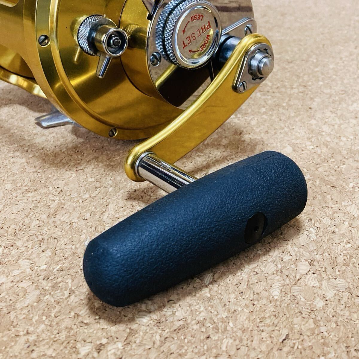 ペンリール インターナショナルII 80STW 美品 右ハンドル レバードラグ 船釣り 大物用 トローリング 泳がせ PENN INTERNATIONAL_画像3