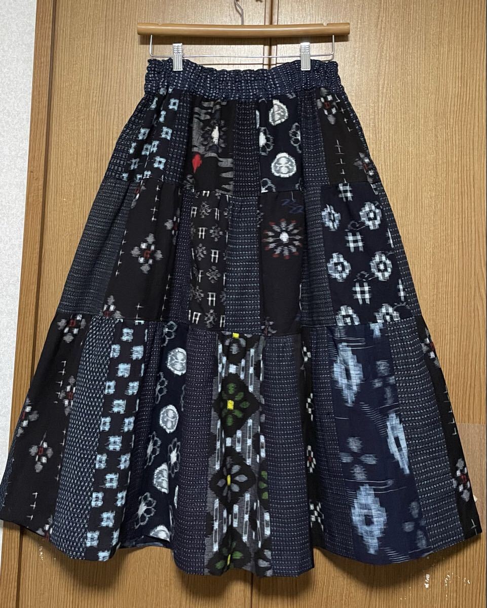 着物リメイク　絣など木綿のパッチワーク　ティアードスカート　フリーサイズ_画像2