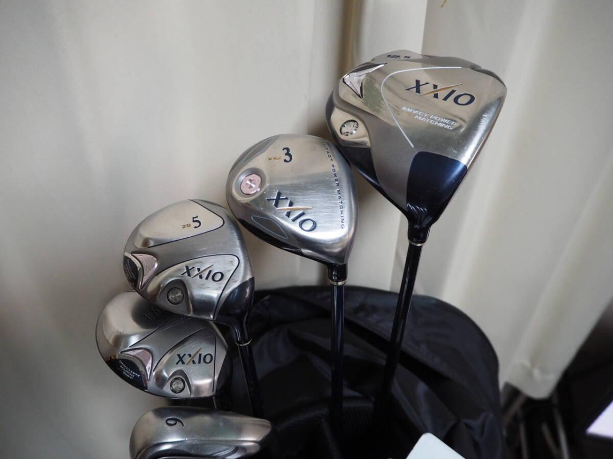 レディース用 人気のゼクシオ(6代目)ドライバー その他ゼクシオオールセット キャディーバック付き_画像2