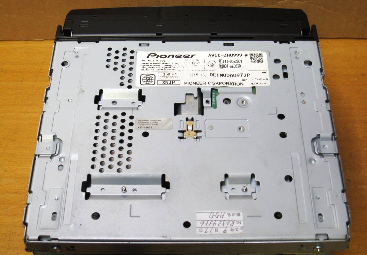 カロッツェリア carrozzeria カロッツェリア サイバーナビ AVIC-ZH0999 2DINサイズ 地図データ2015年_画像9