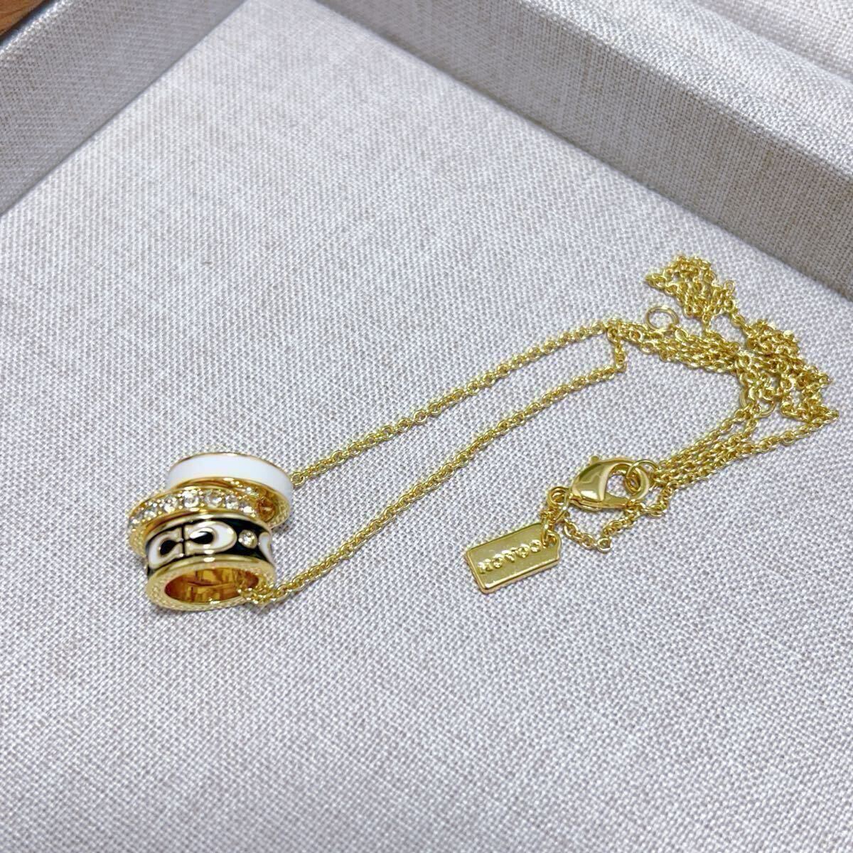 新品未使用　CH002 COACH コーチ　ネックレス　ホワイトxゴールド　エナメル　リングチャーム　_画像3
