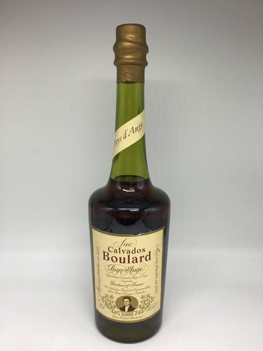 4491■ 未開栓 Boulard Calvados Pays d’Auge 700ml 40% ブラー カルヴァドス ペイドージュ ブランデー _画像1