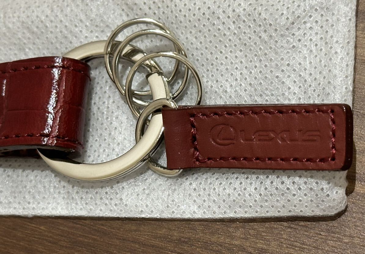 レクサス 純正 キーホルダー(クロコ調) 抗菌加工 本革製 非売品_画像4