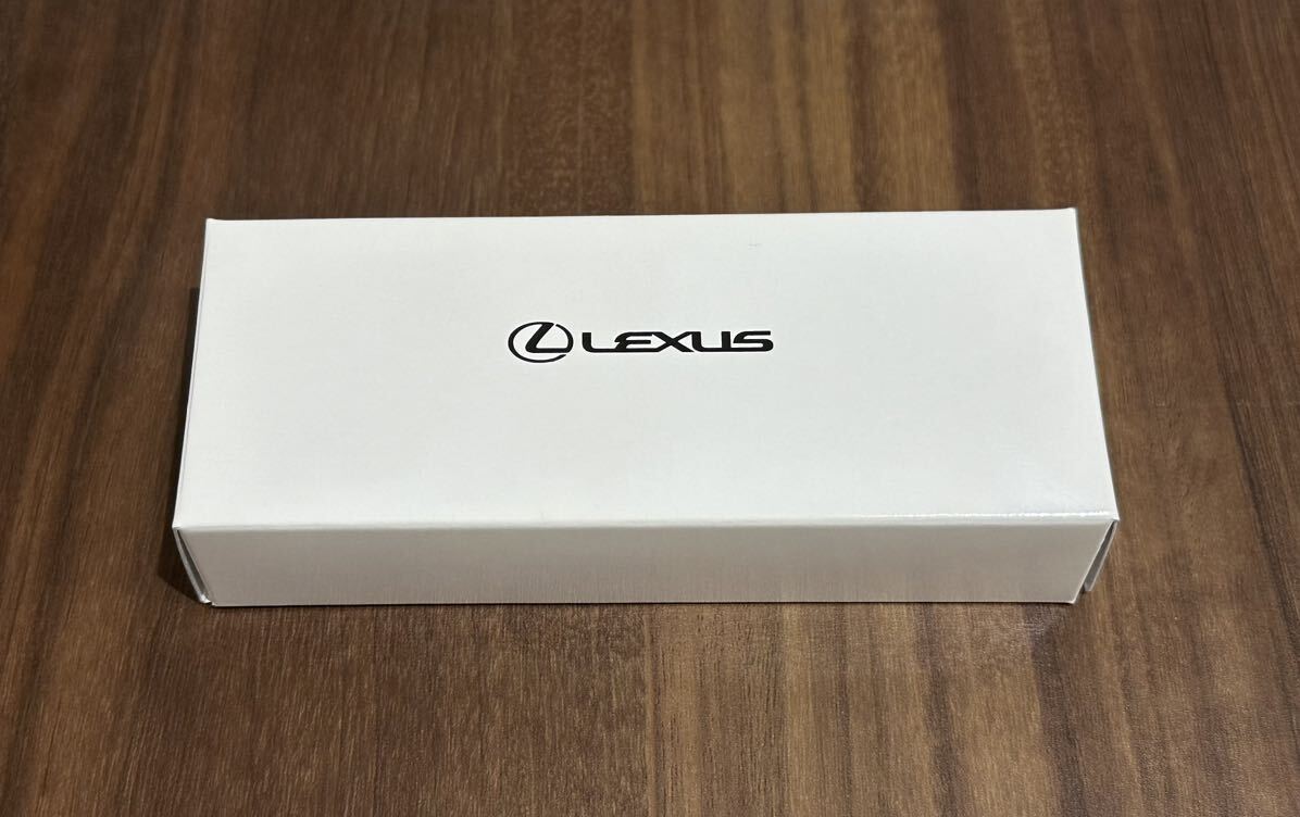 レクサス 純正 キーホルダー(クロコ調) 抗菌加工 本革製 非売品_画像7