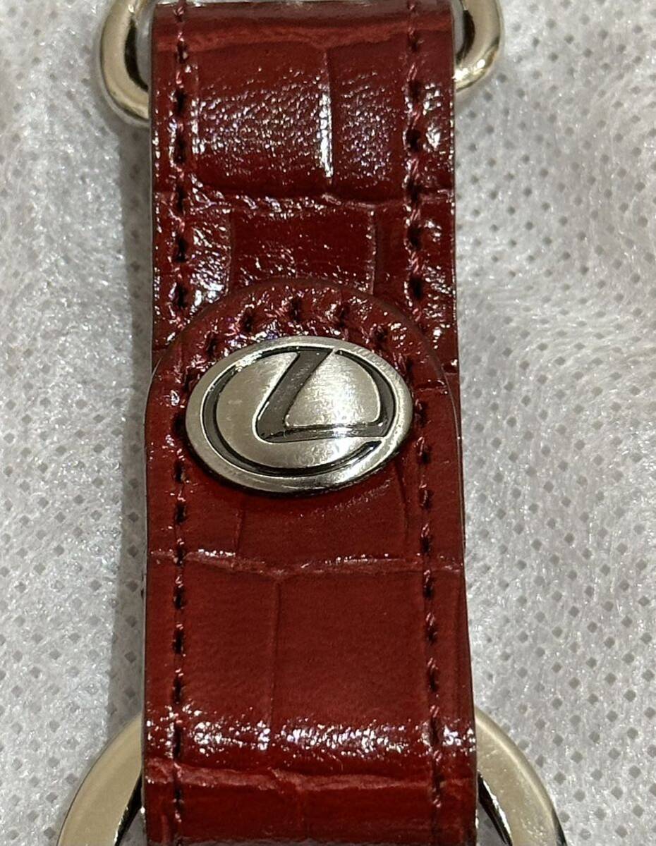 レクサス 純正 キーホルダー(クロコ調) 抗菌加工 本革製 非売品_画像3