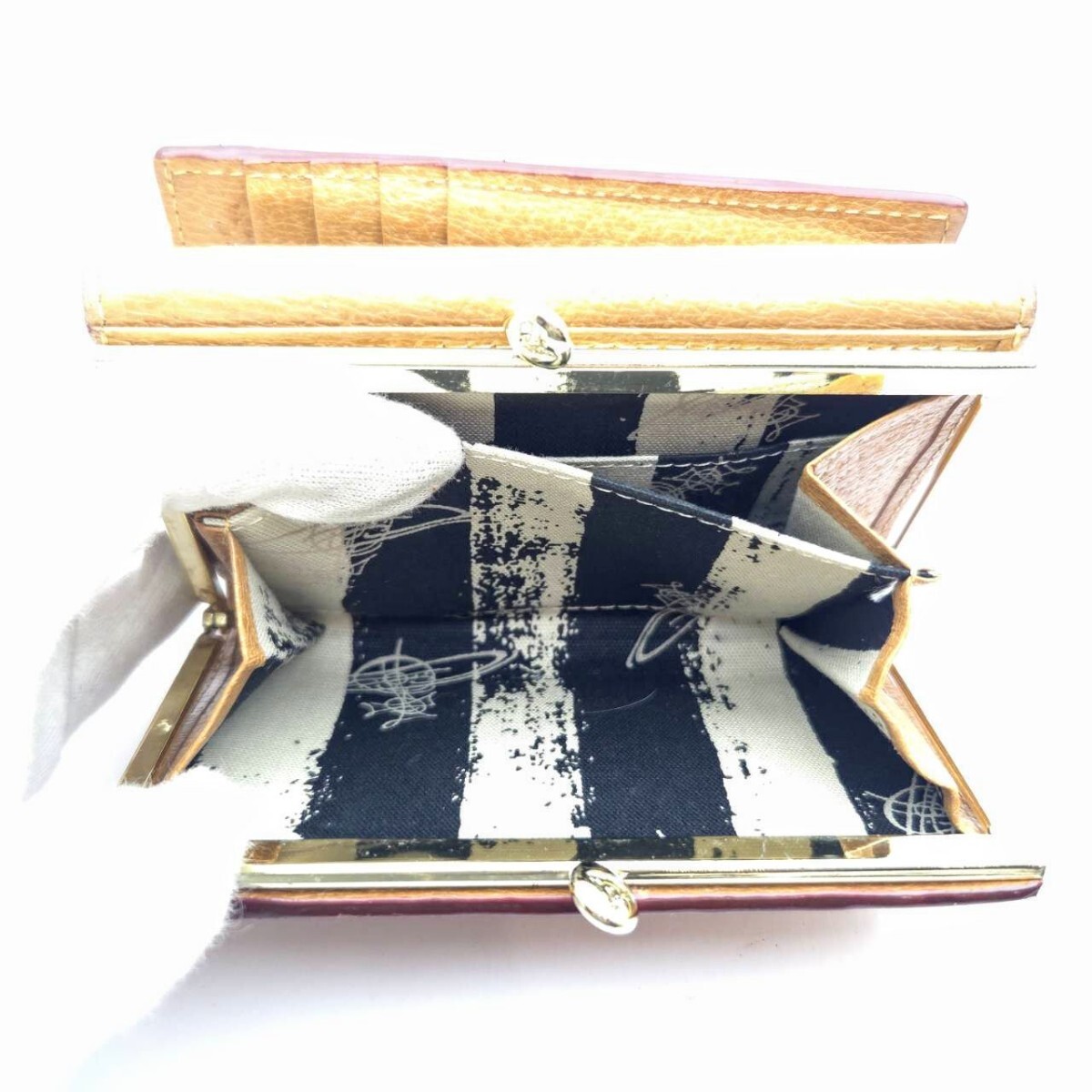 Vivienne Westwood 3. складывать кошелек камыш . телячья кожа Camel Vivienne Westwood память B5-53