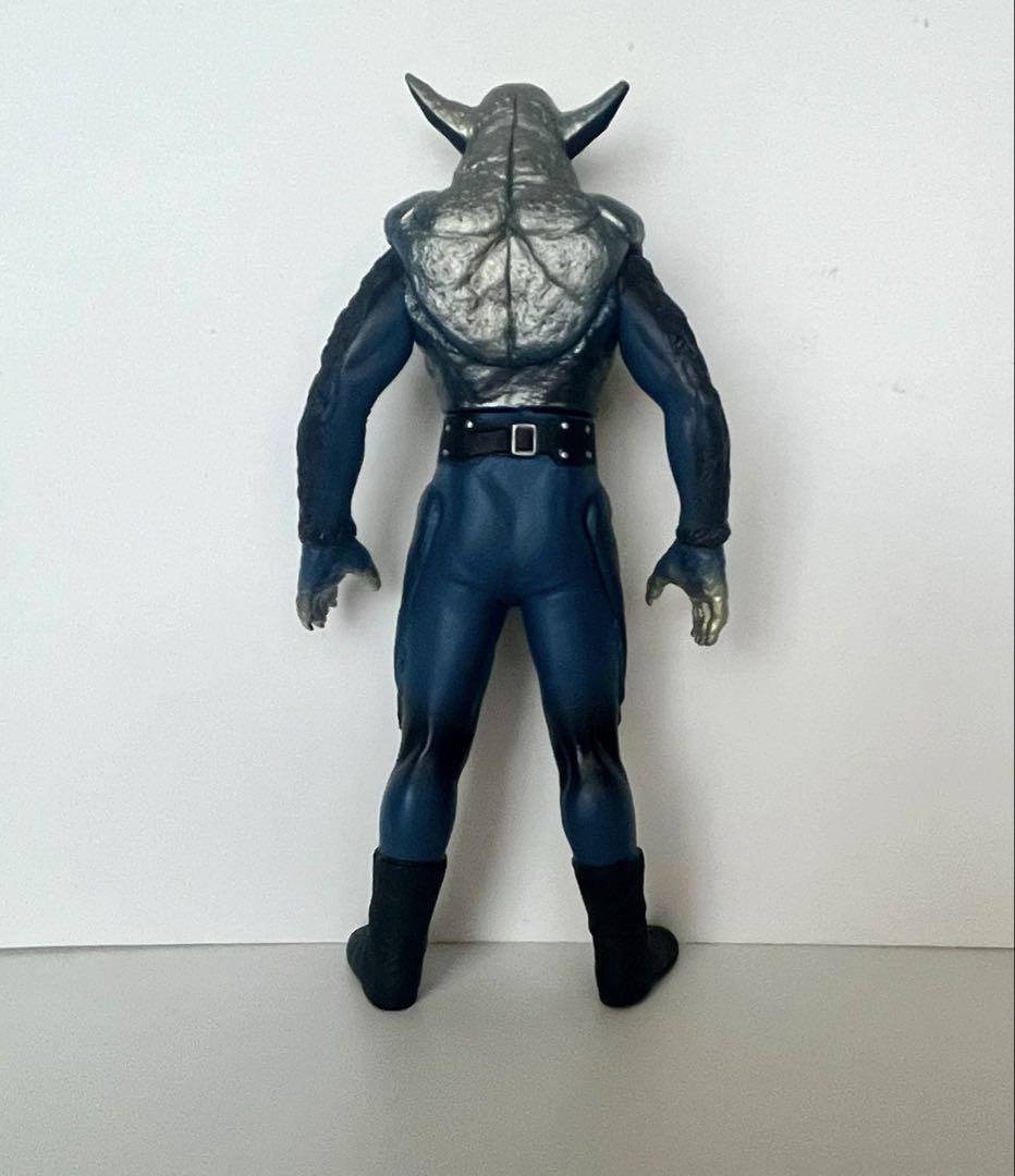 ライダー怪人シリーズ　17cmソフビ　狼男　ゾル大佐　仮面ライダーから_画像2