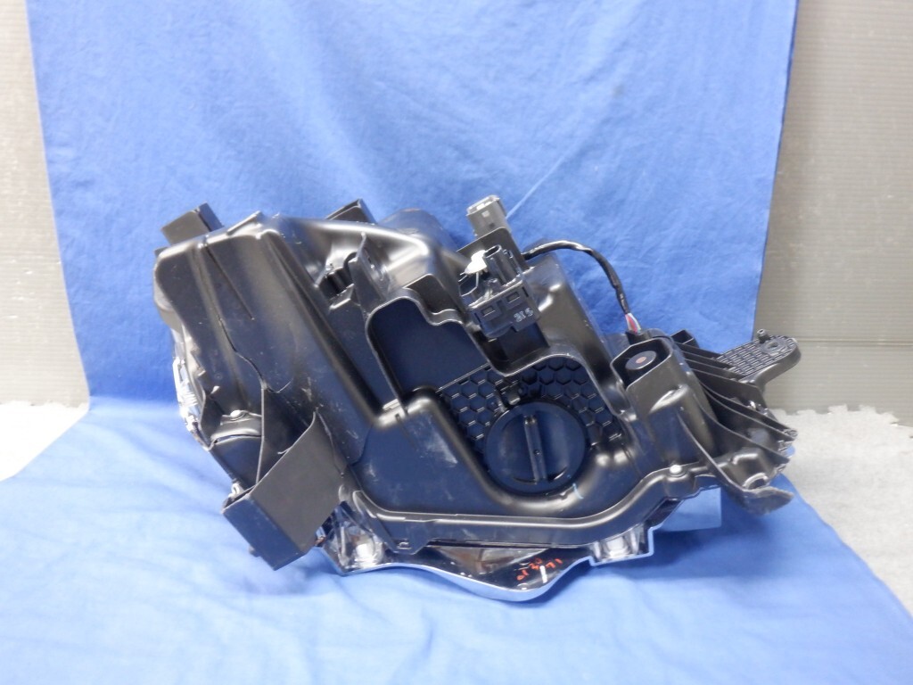 スペーシアカスタム　MK54S/MK94S　左ヘッドライト　LED　100-593DN ジャンク品　　 (Z4069)_画像10
