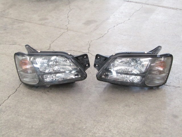 *[19H C1] Subaru BH5 Legacy передняя фара передняя фара левый и правый в комплекте HID ксенон [KOITO 100-20655/20656]