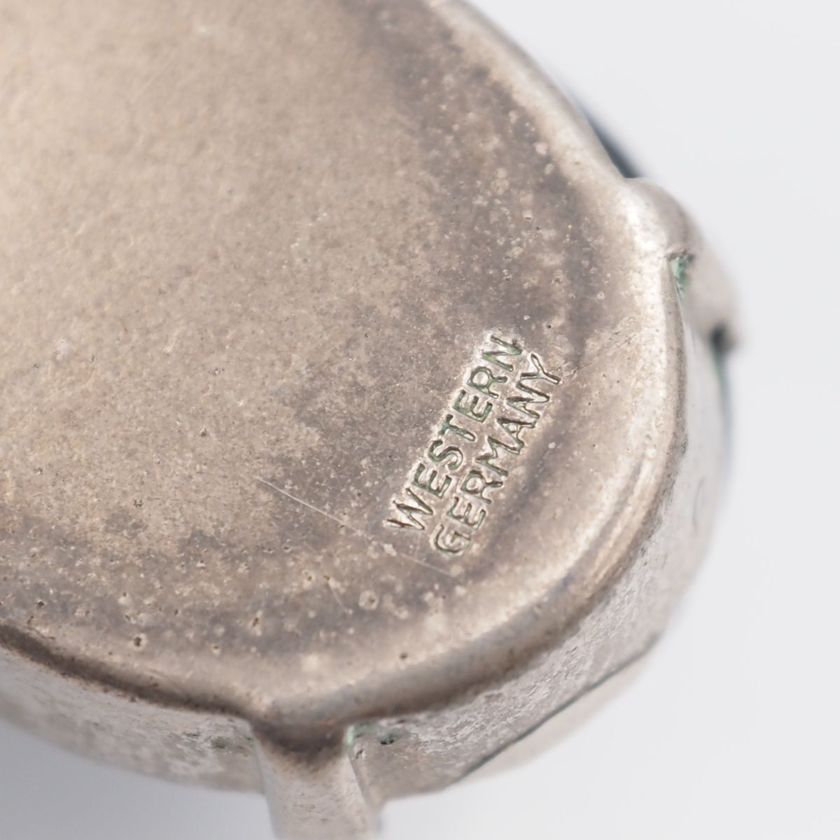 G517 WESTERN GERMANY刻印 ペンダント トップ オニキス風 デザイン シルバー チャーム ヘッド コスチュームジュエリー 西ドイツ製_画像7