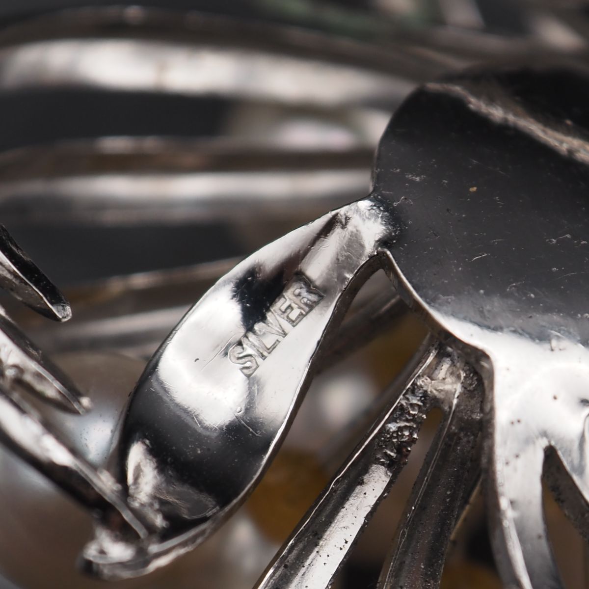 G539 本真珠 7-8.5mm12珠 パール SILVER刻印 2way ブローチ 帯留め デザイン シルバー コサージュ 和装小物 6月誕生石_画像5