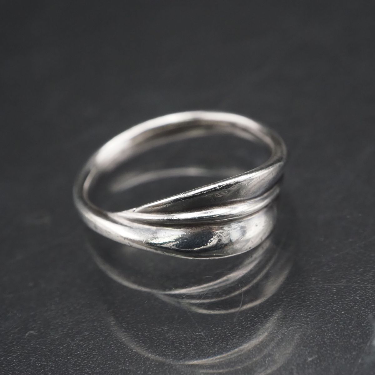 H194 4℃ ヨンドシー SILVER刻印 リング デザイン シルバー 指輪 11号_画像1