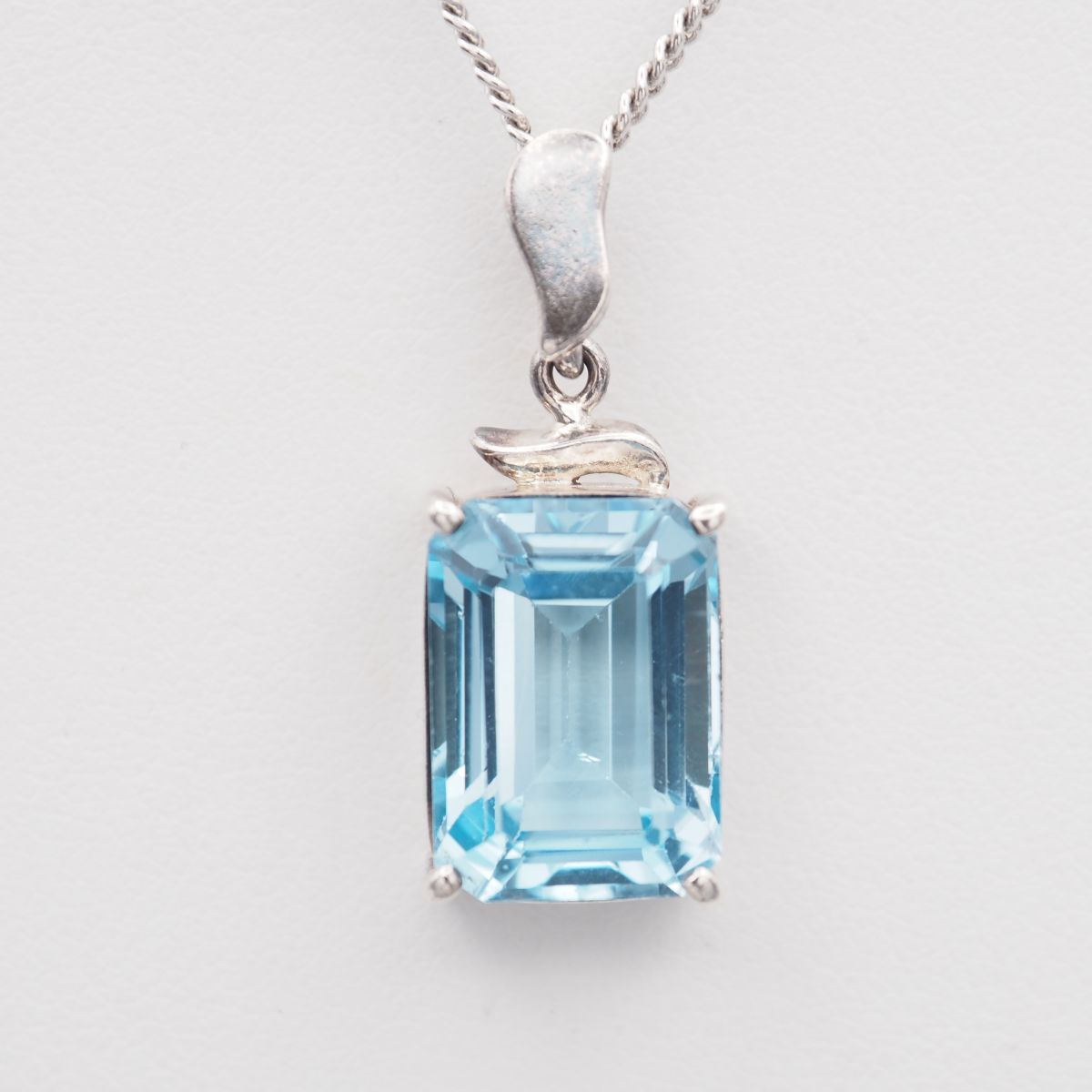 H508 ブルートパーズ ペンダント トップ デザイン シルバー チャーム ヘッド 11月誕生石_画像2