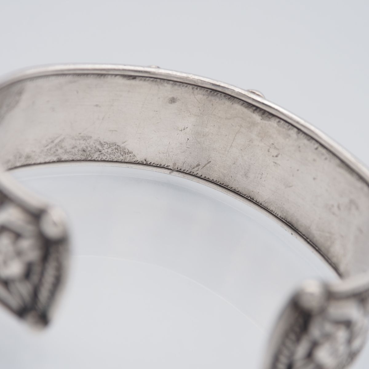 H498 ターコイズ トルコ石 バングル デザイン シルバー 腕輪 ヴィンテージ 12月誕生石_画像3