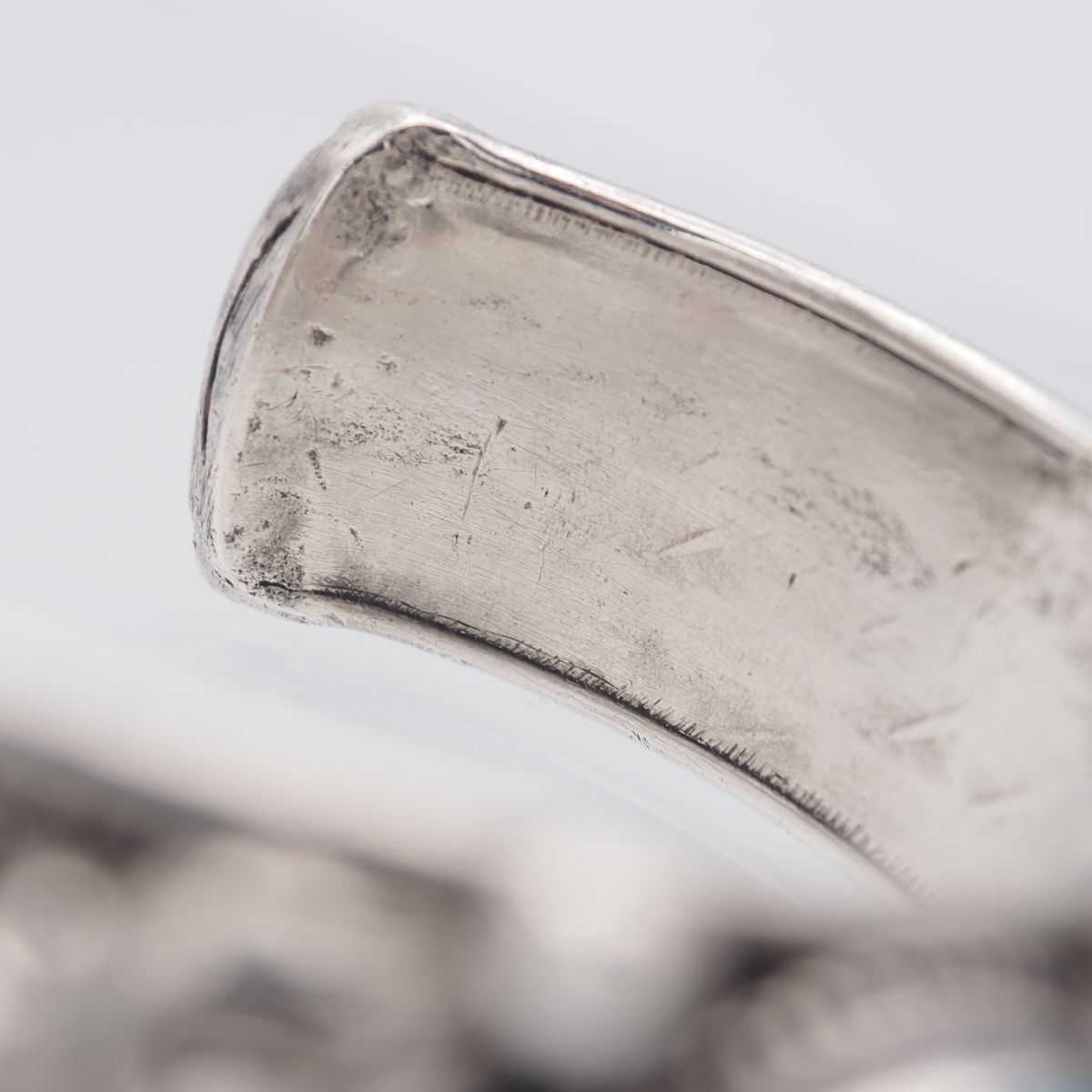 H498 ターコイズ トルコ石 バングル デザイン シルバー 腕輪 ヴィンテージ 12月誕生石_画像9