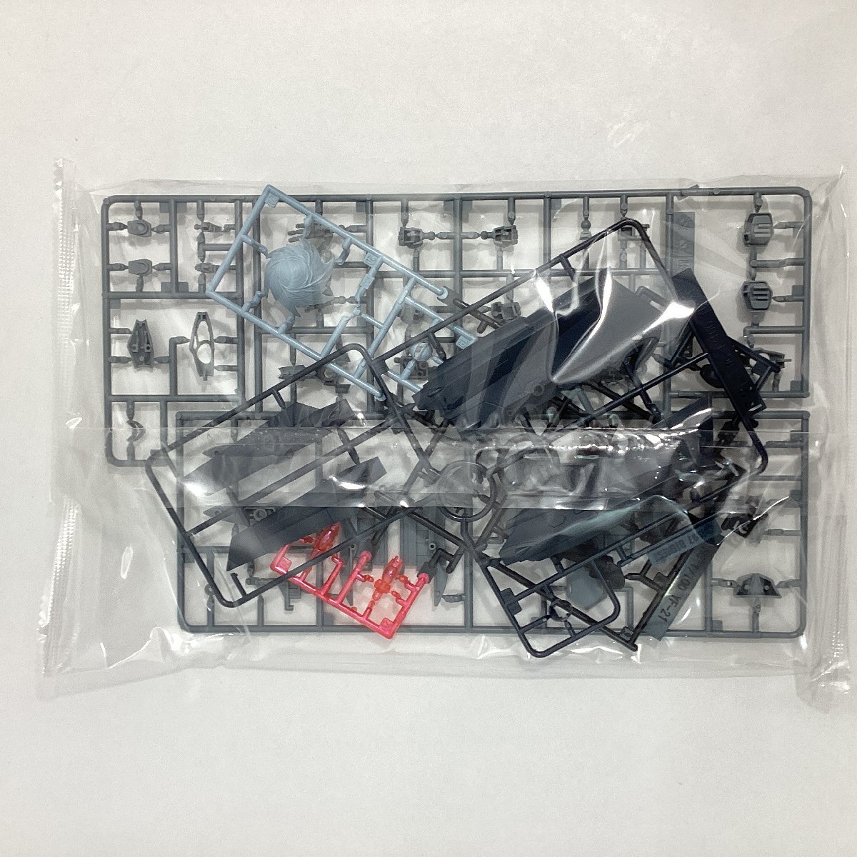 未組立　バンダイ　HG 1/100 VF-22S シュトゥルムフォーゲルⅡ (ガムリン木崎機)　プラモデル　BANDAI 2024 日本製　マクロス7ダイナマイト_画像3