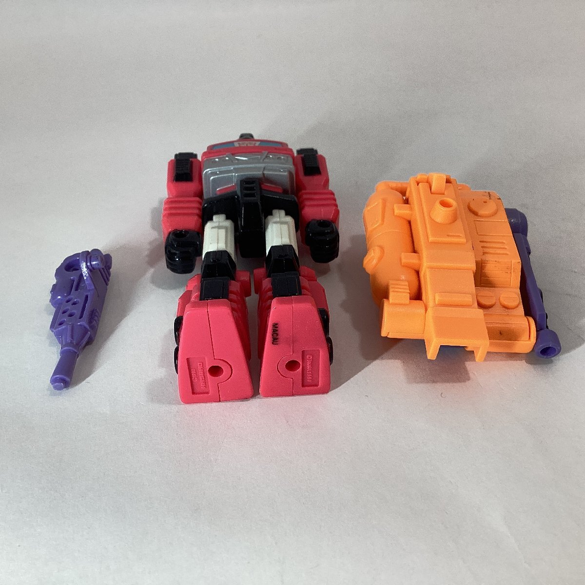 иностранная версия - zbro Transformer action тормозные колодки Inferno & гидро упаковка Hasbro 1989 INFERNO WITH HYDRO-PACK