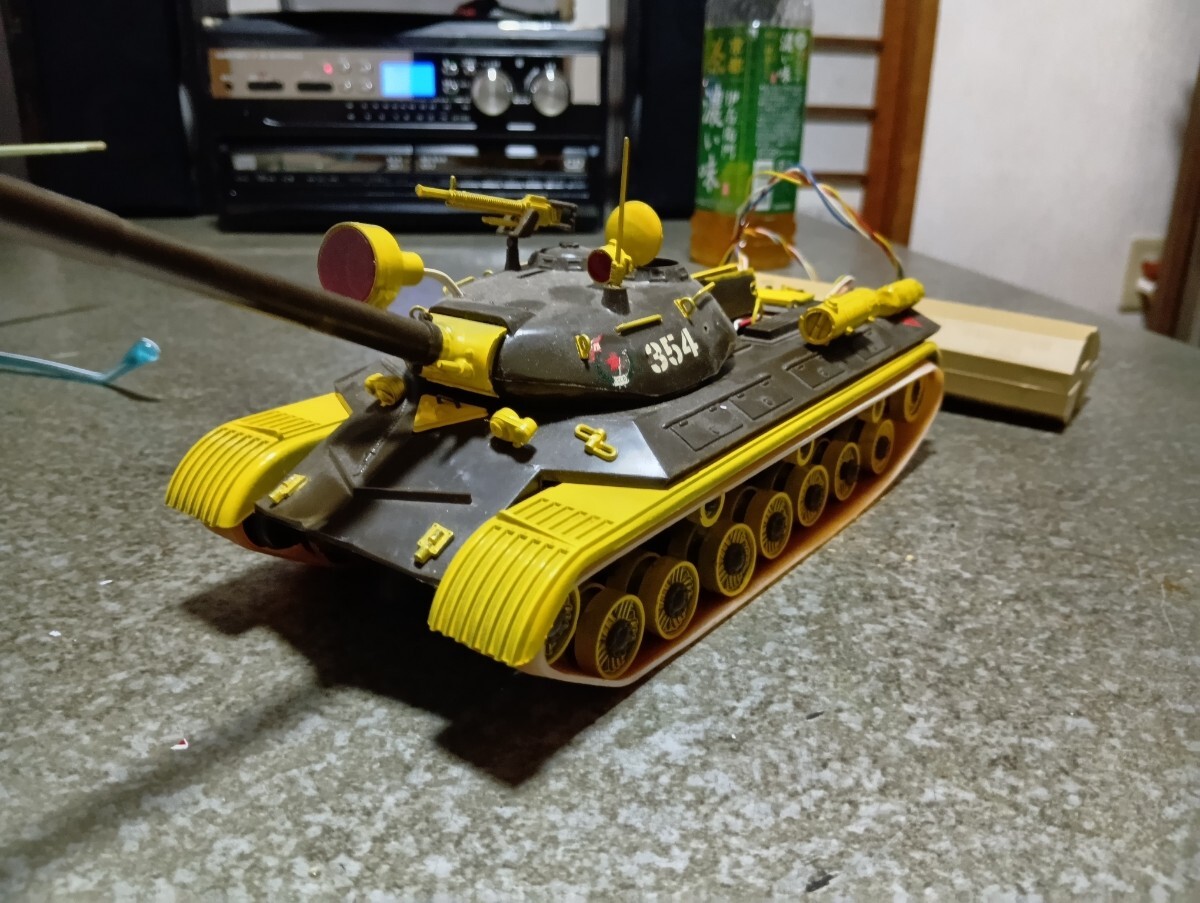 タミヤ1/35 スターリン リモコン改造サーチライト点灯_画像1