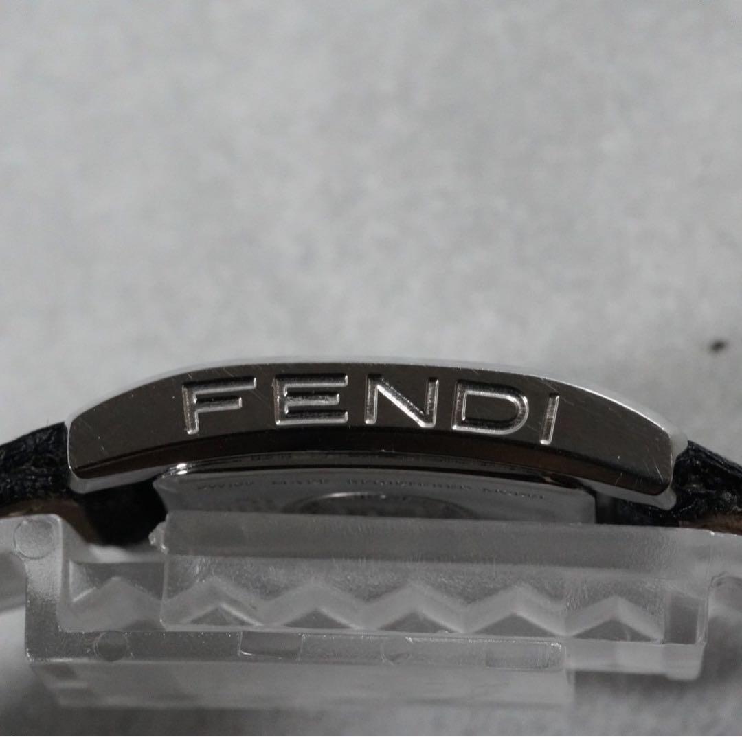 1円 スタート FENDI フェンディ クラシコ ズッカ レクタンギュラー ベルト レディース 腕時計 クォーツ 稼働品 1スタ ブランド_画像7