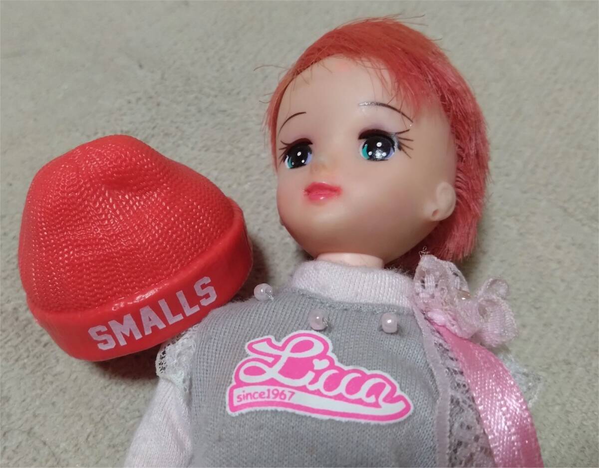 ▼リカちゃん ショートカット ドール 着せ替え人形 タカラトミー 自転車 洋服 靴 バッグ ミニスカート カバン 香山リカ 小学5年生 おうし座_画像2