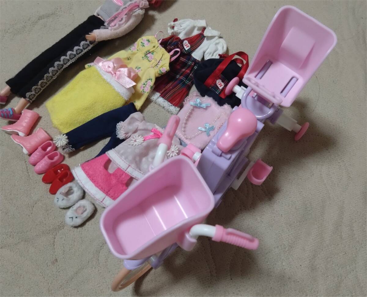 ▼リカちゃん ショートカット ドール 着せ替え人形 タカラトミー 自転車 洋服 靴 バッグ ミニスカート カバン 香山リカ 小学5年生 おうし座_画像7