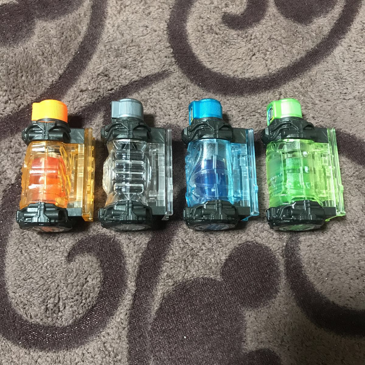美品 DX ドリルクラッシャー DXフルボトル 4個 セット ベストマッチ 仮面ライダー ビルド 変身ベルト 武器 剣 おもちゃ ドライバー 玩具_画像4