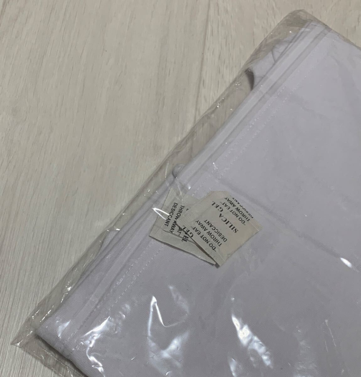 米津玄師 31-2★'17 Fogbound★海賊版Tシャツ一★XLサイズ★非売品オマケ付き★グッズ 未開封 Tシャツ バンド バンT_画像4