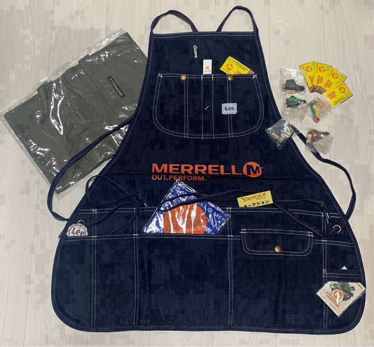 非売品 コラボ Lee MERRELL ワークエプロン タグ付★バンダナ★トートバッグ★ピンバッジ★靴 シューズ ガチャ★メレル★グッズ アウトドア_画像1