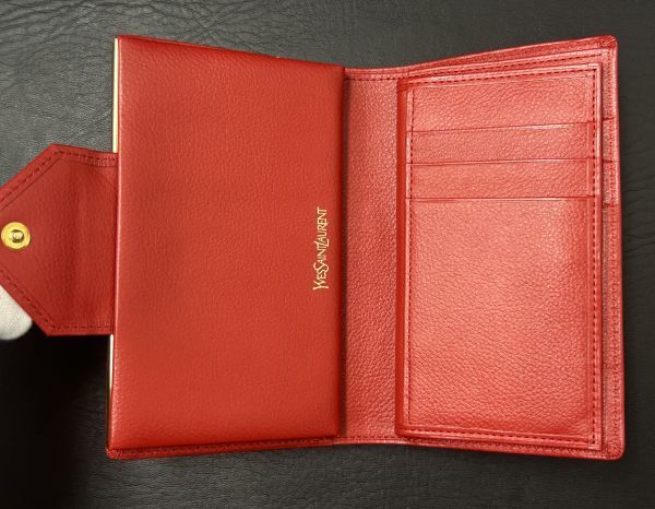 ◆ブランド◆イヴサンローラン Yves Saint Laurent★ヴィンテージ 二つ折り財布 がま口 赤色★未使用 保管品 ◆全文を必読ください■_画像3